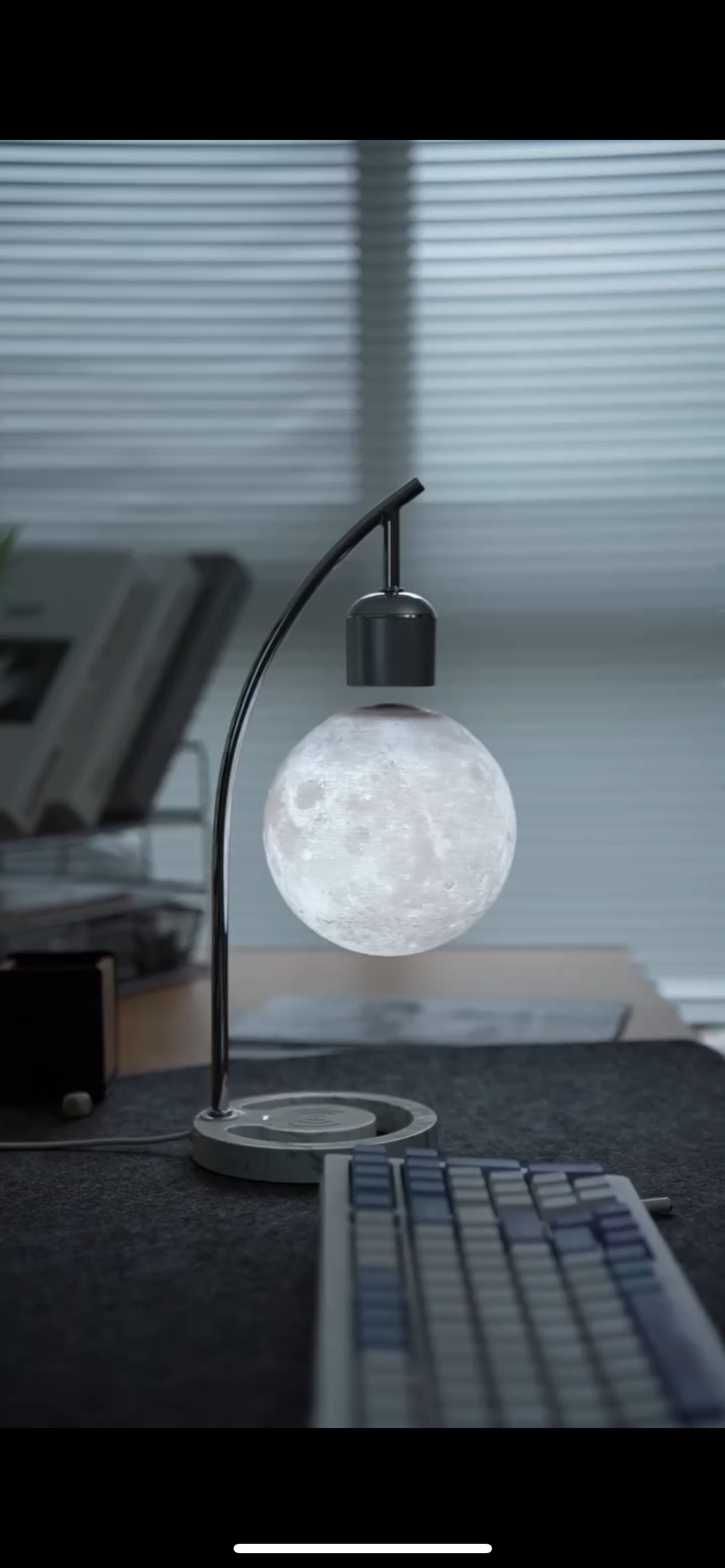 LÁMPARA LUNA FLOTANTE 🌙